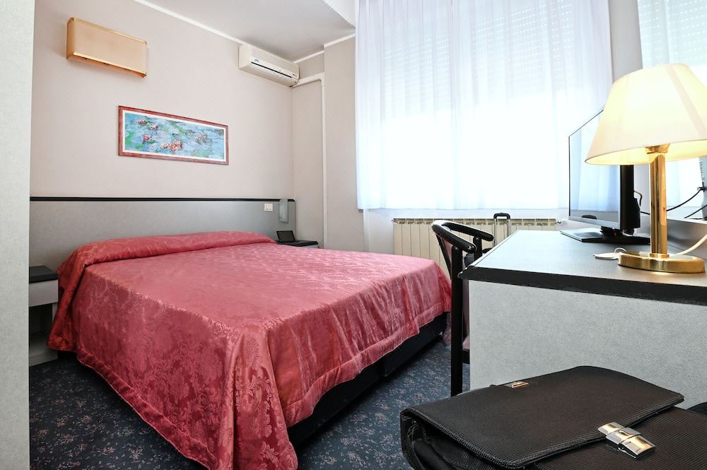 Photo of Bedroom in Domodossola