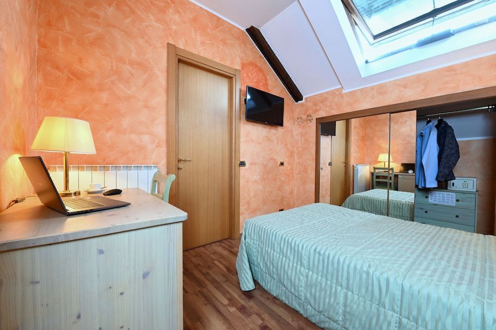 Photo of Bedroom in Domodossola