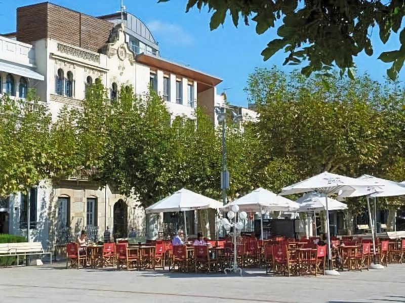 Photo of Buildings in Roses Town Center
