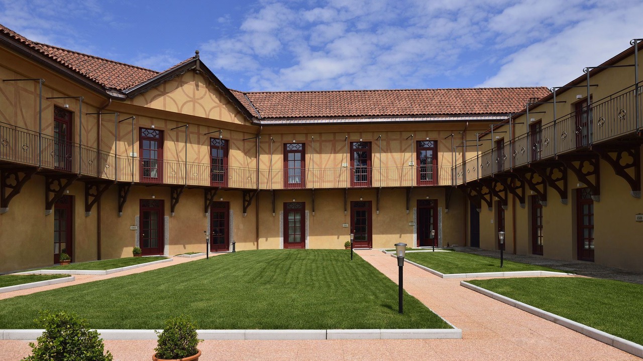 Photo of Buildings in Oleggio Castello