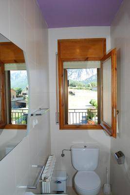 Photo of Bathroom in Trago