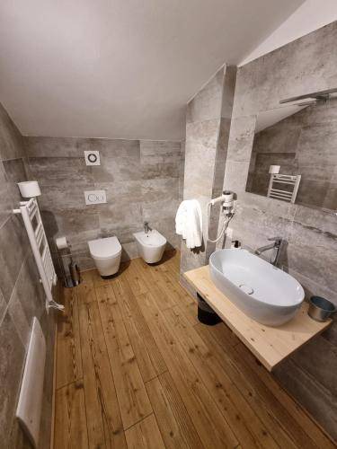 Photo of Bathroom in Domodossola