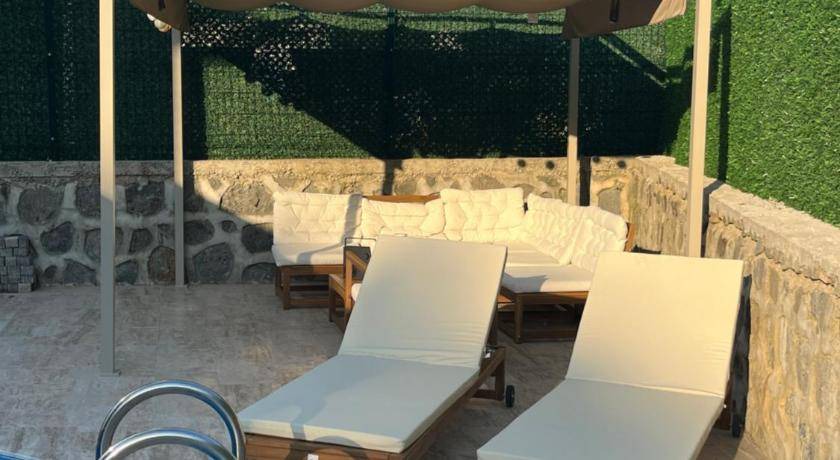 Photo of Patio Balcony in Yanik