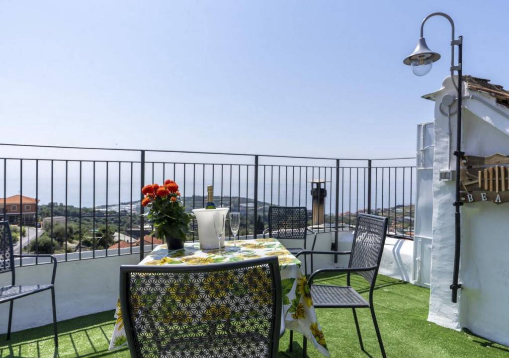 Photo of Patio Balcony in Terzorio