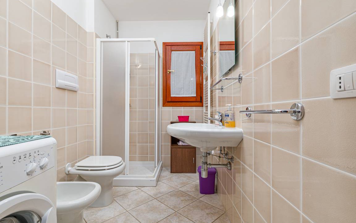 Photo of Bathroom in Buddittogliu Straulas