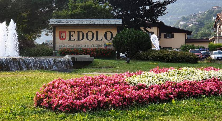 Photo of Others in Edolo