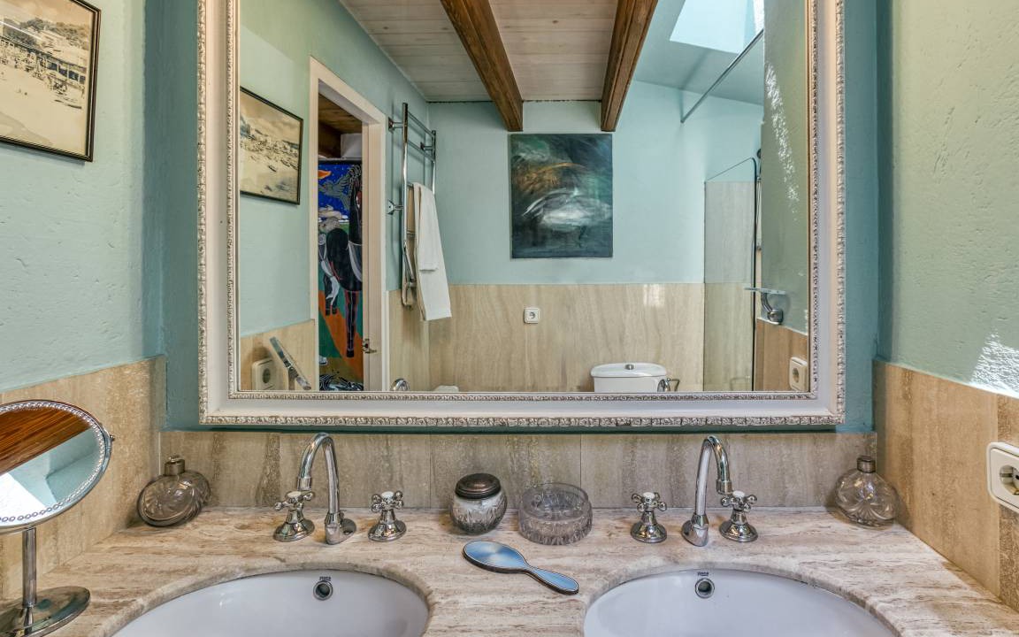 Photo of Bathroom in Cadaques