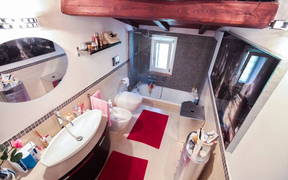 Photo of Bathroom in Velletri