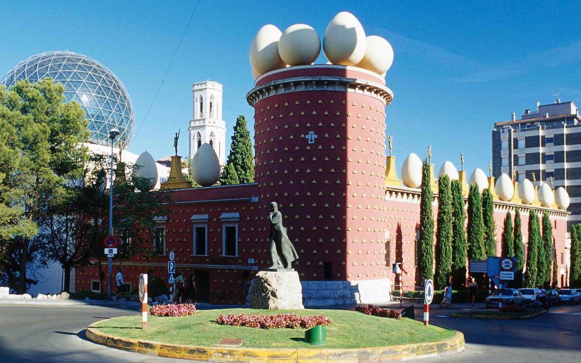 Photo of Buildings in Figueres