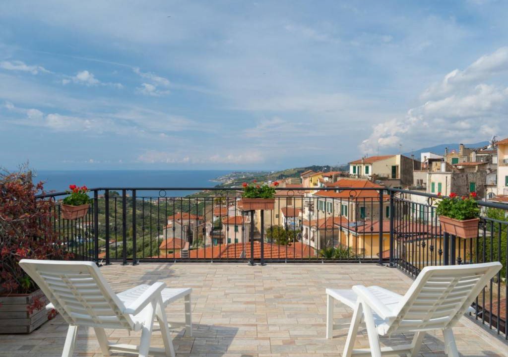 Photo of Patio Balcony in Terzorio