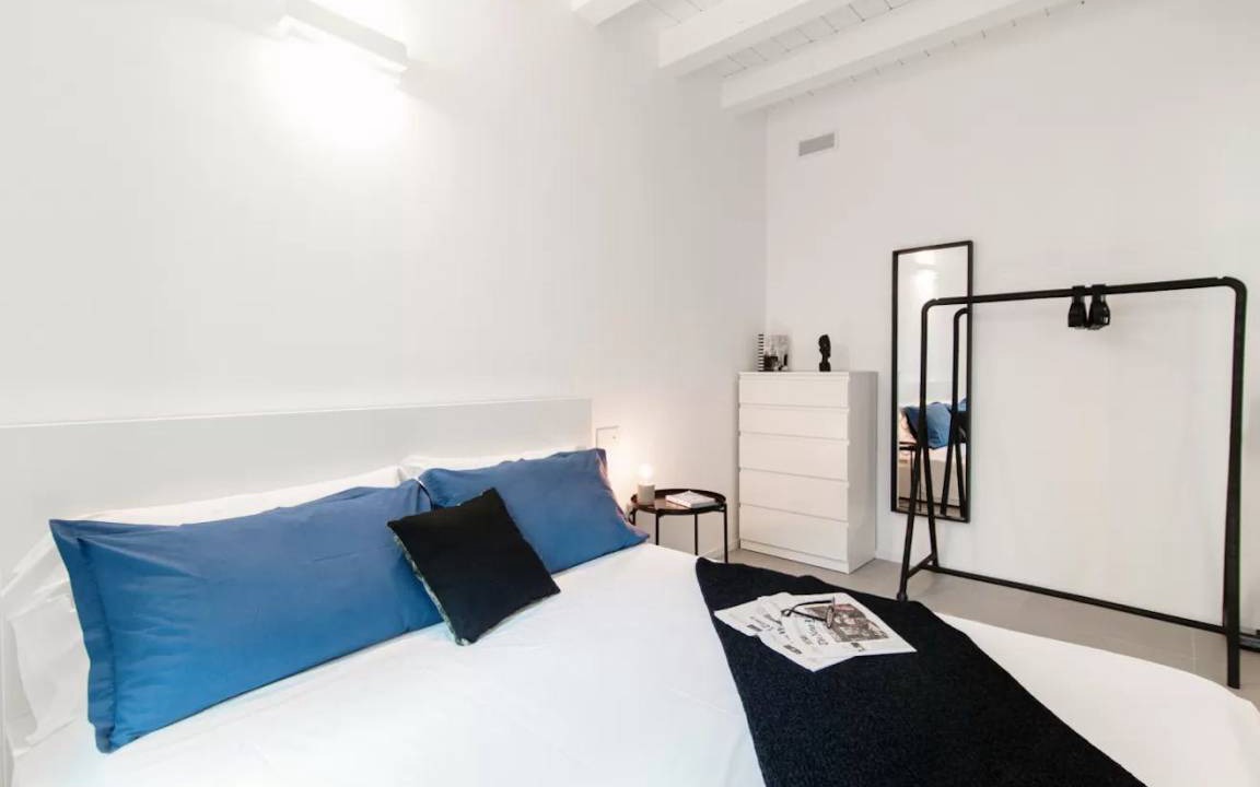 Photo of Bedroom in Como