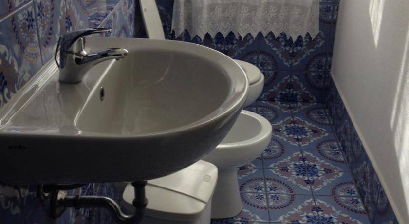 Photo of Bathroom in Stromboli