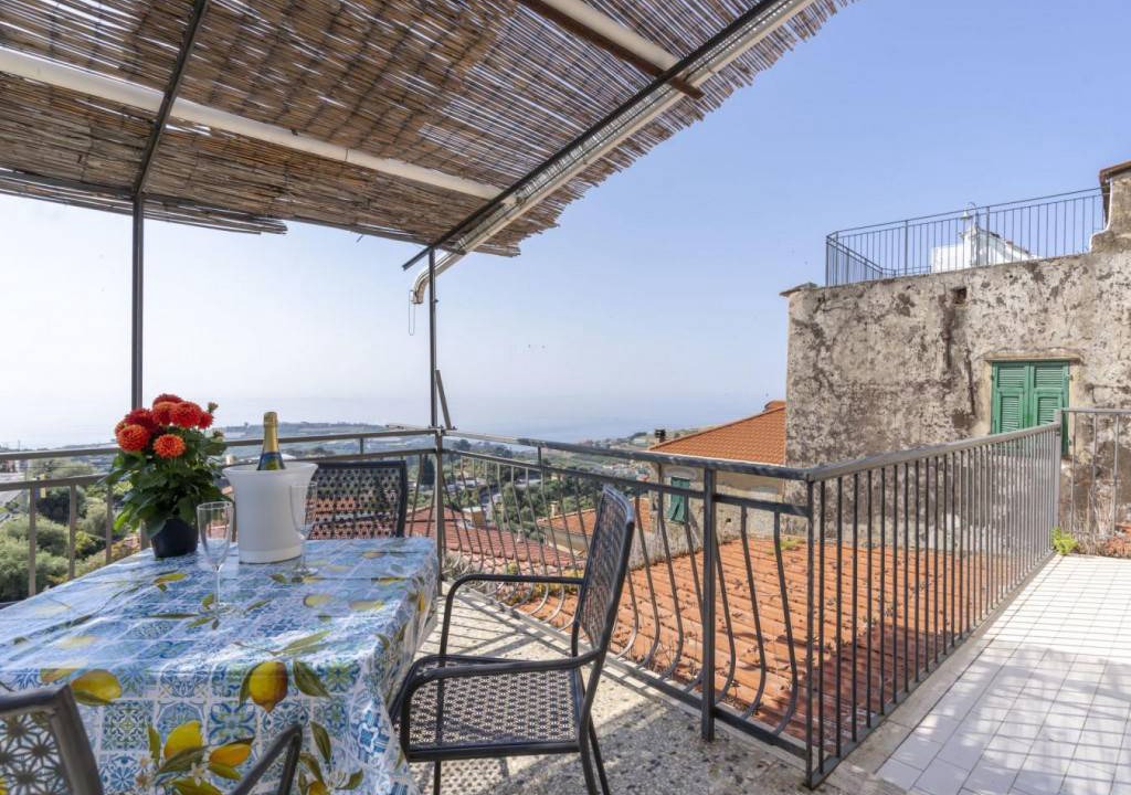 Photo of Patio Balcony in Terzorio