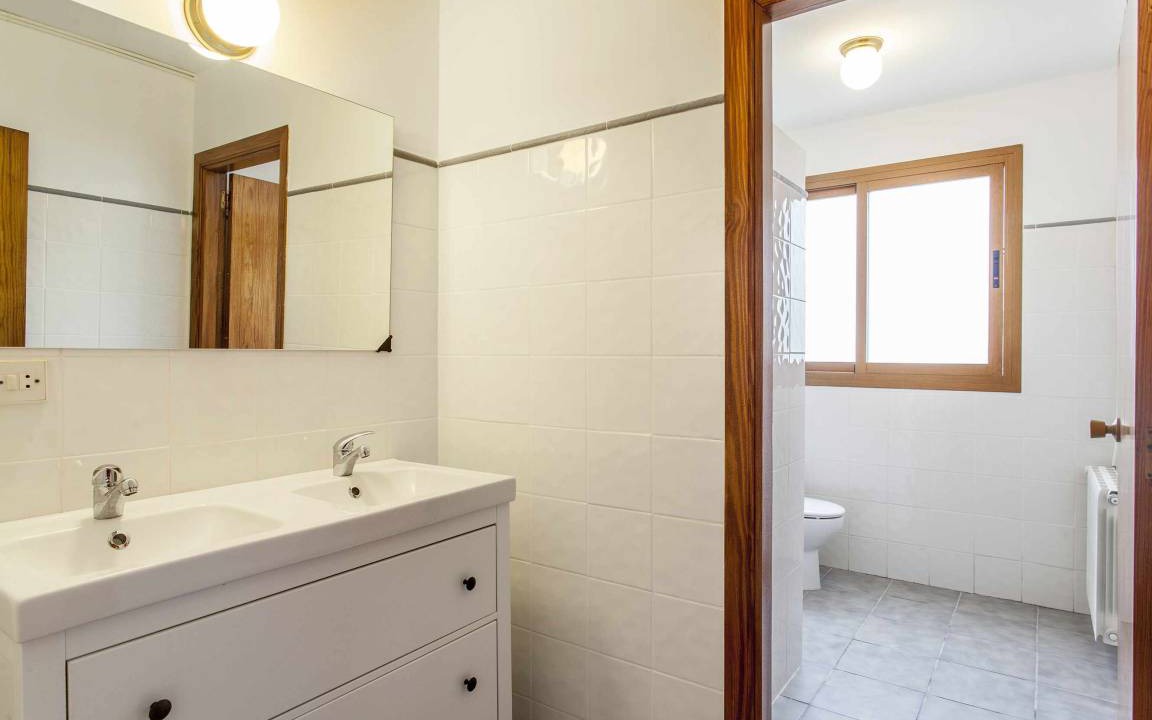 Photo of Bathroom in Alpuente