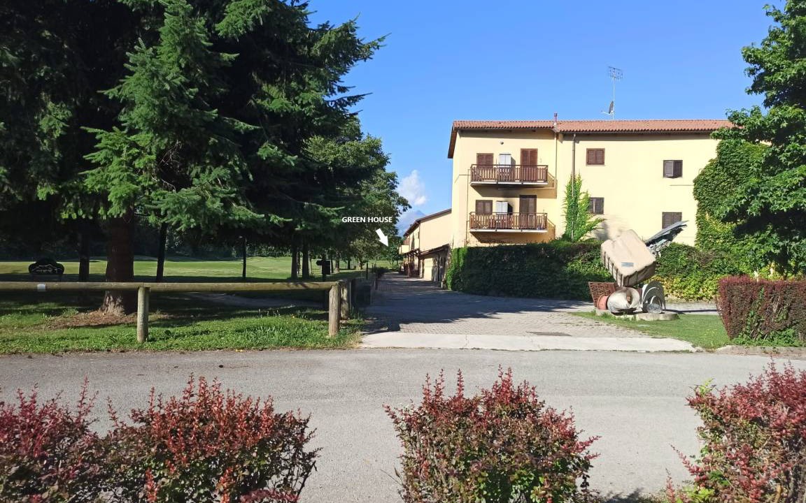 Photo of Buildings in Boves