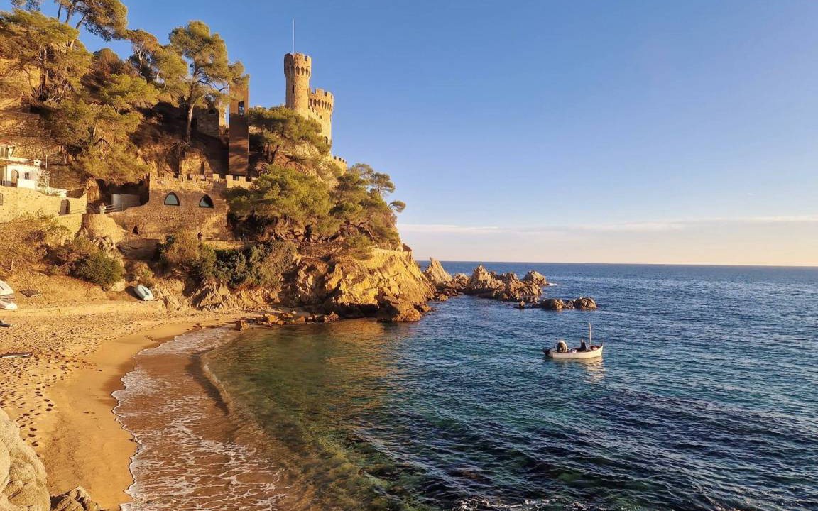 Photo of Others in Lloret Town Center