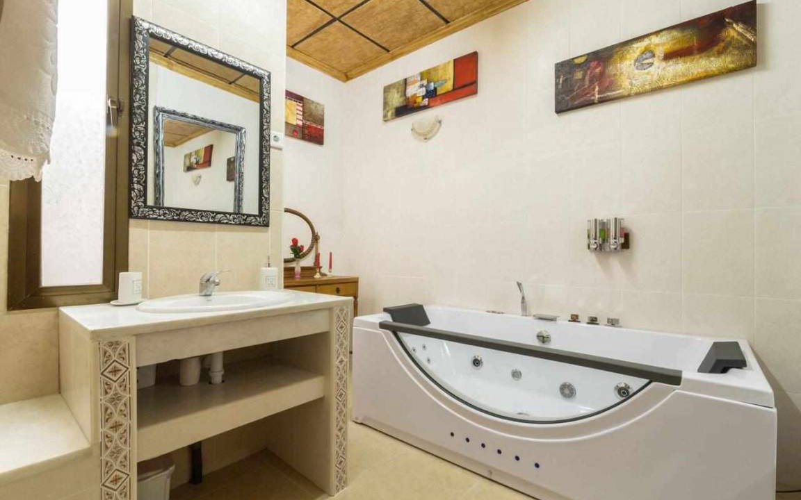 Photo of Bathroom in Argamasilla de Alba