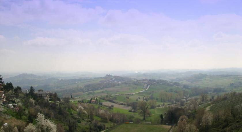 Photo of Others in Montafia