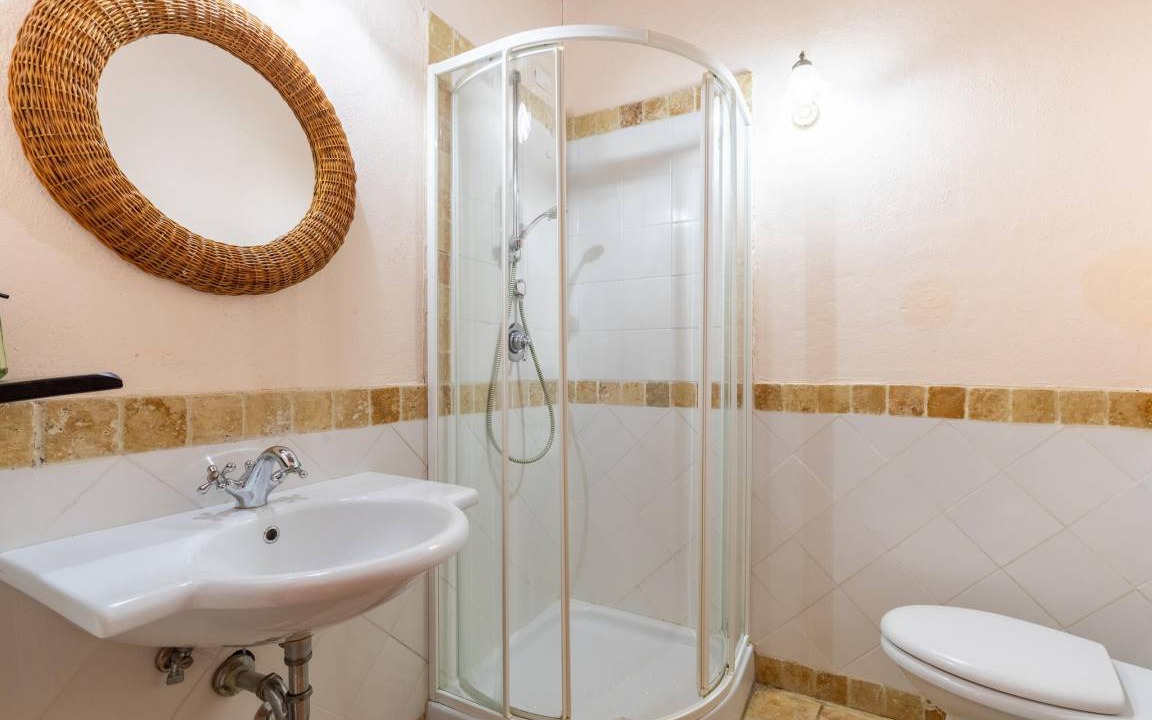 Photo of Bathroom in Izzalini