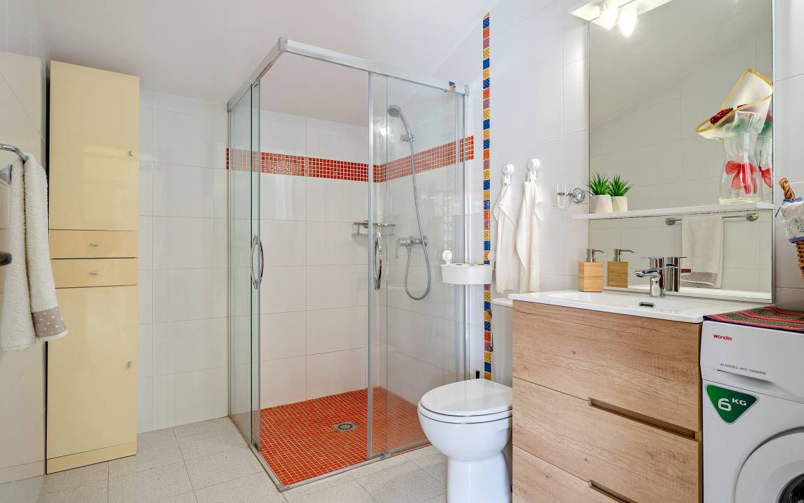 Photo of Bathroom in Bellvey