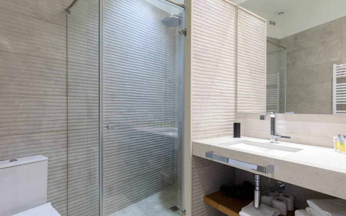 Photo of Bathroom in Besalu