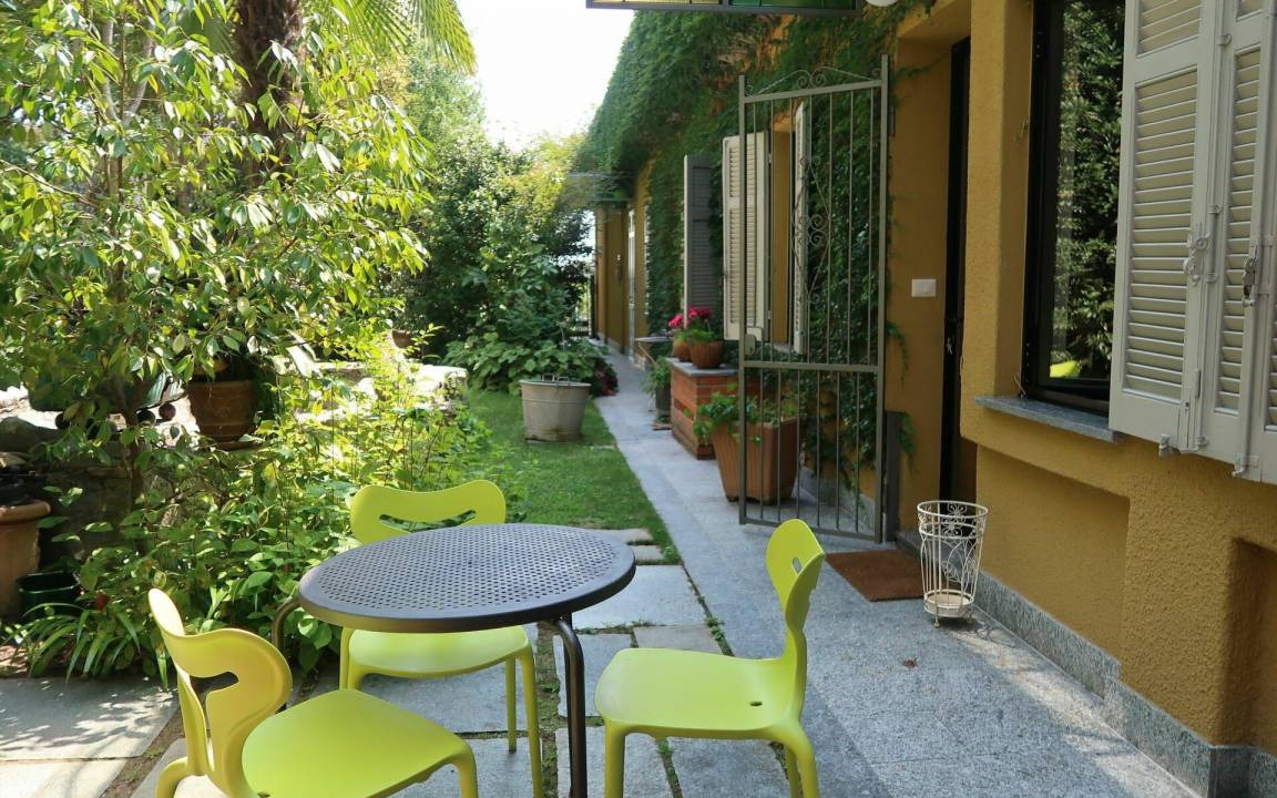 Photo of Others in Invorio