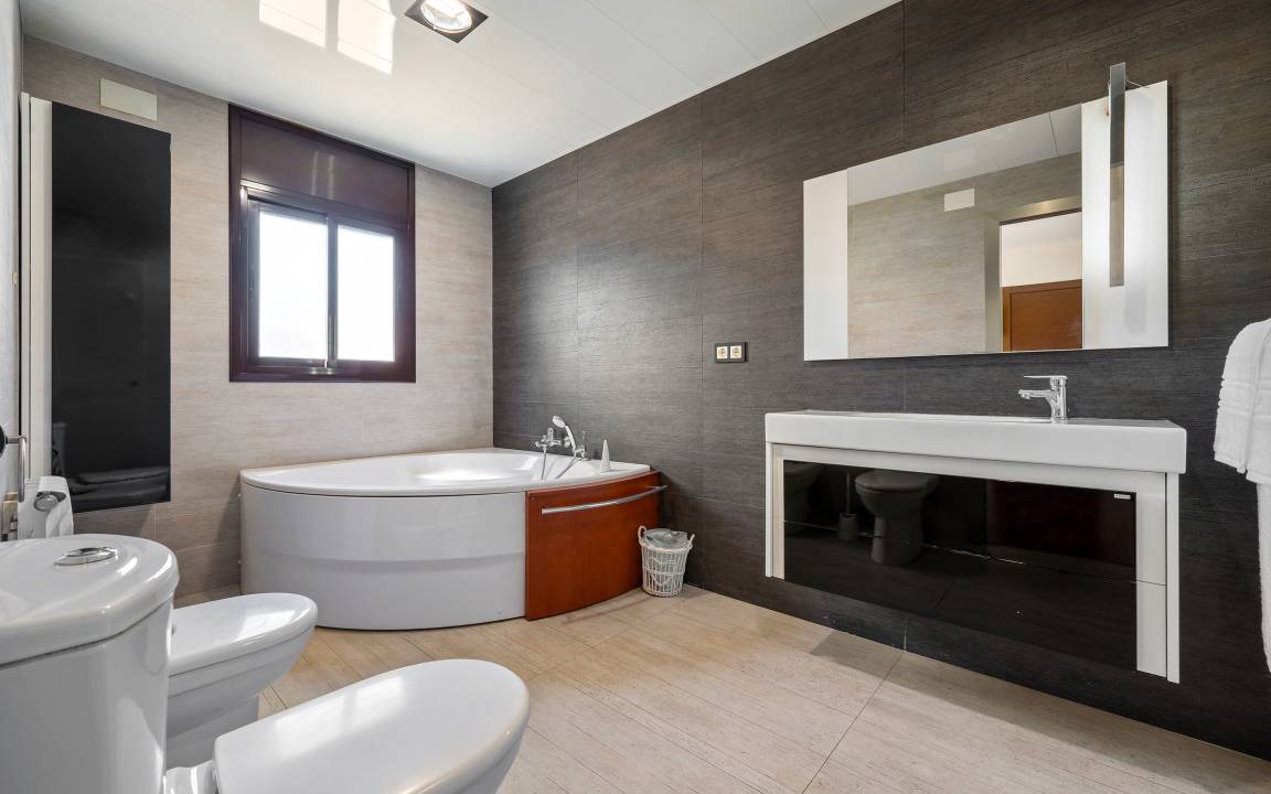 Photo of Bathroom in Albinyana