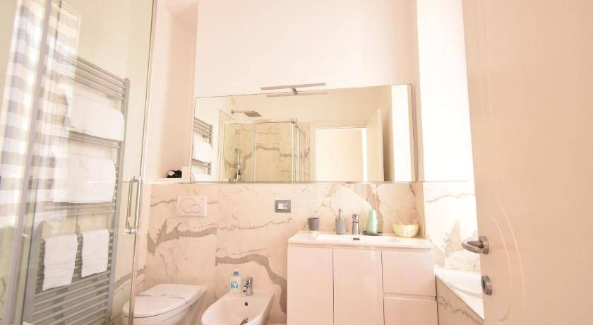 Photo of Bathroom in La Spezia Historic Centre