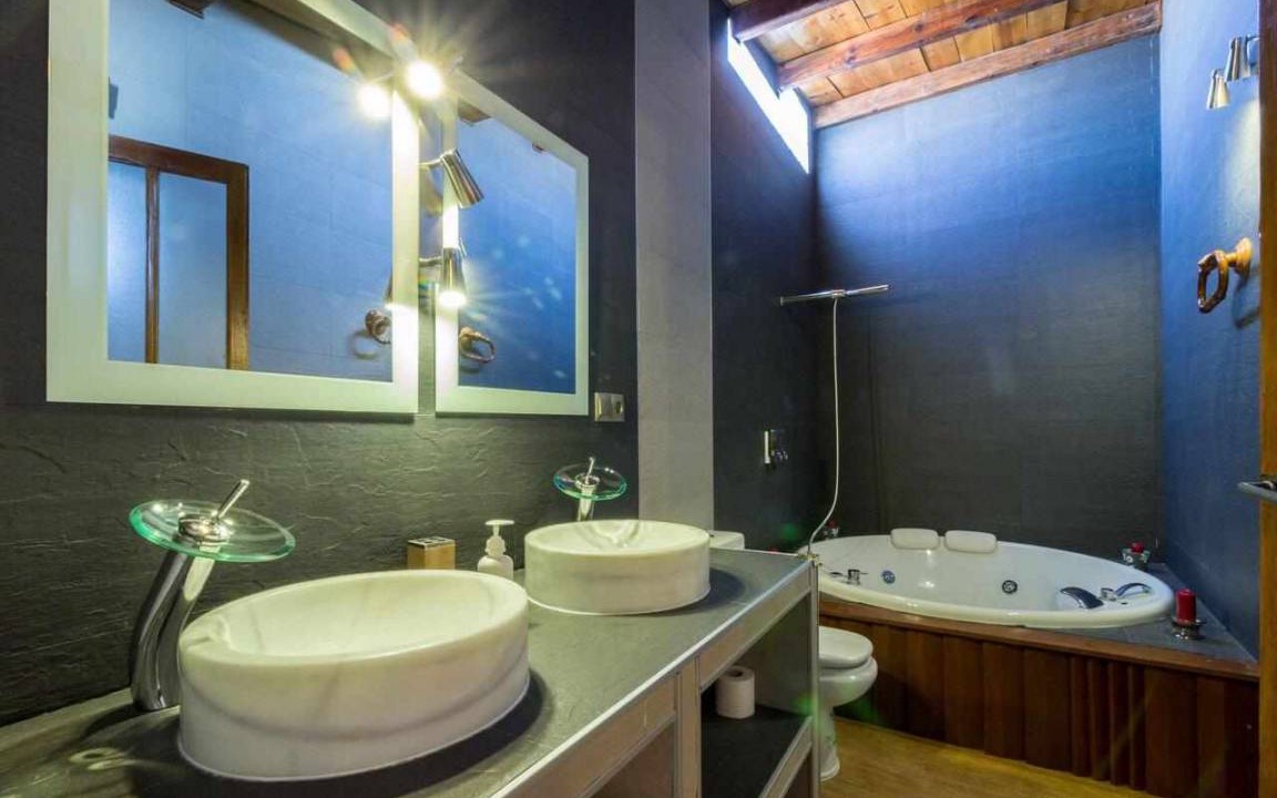 Photo of Bathroom in Argamasilla de Alba