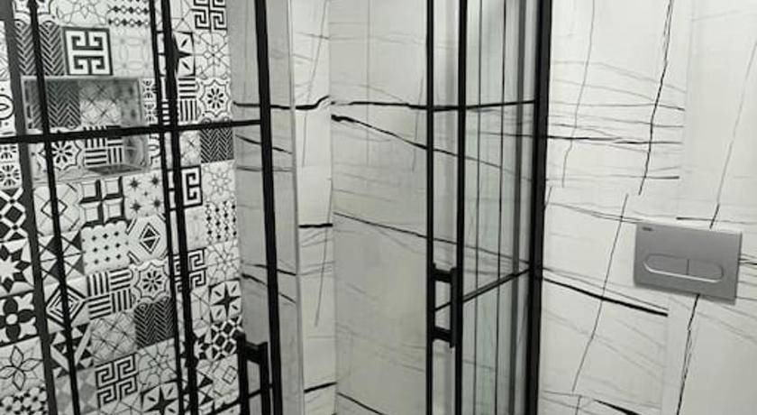 Photo of Bathroom in Yanik