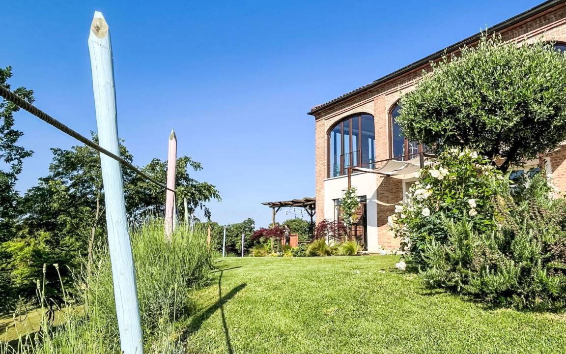 Photo of Buildings in Portacomaro