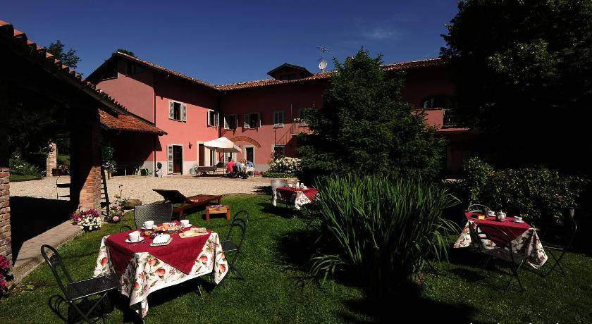 Photo of Others in Barolo