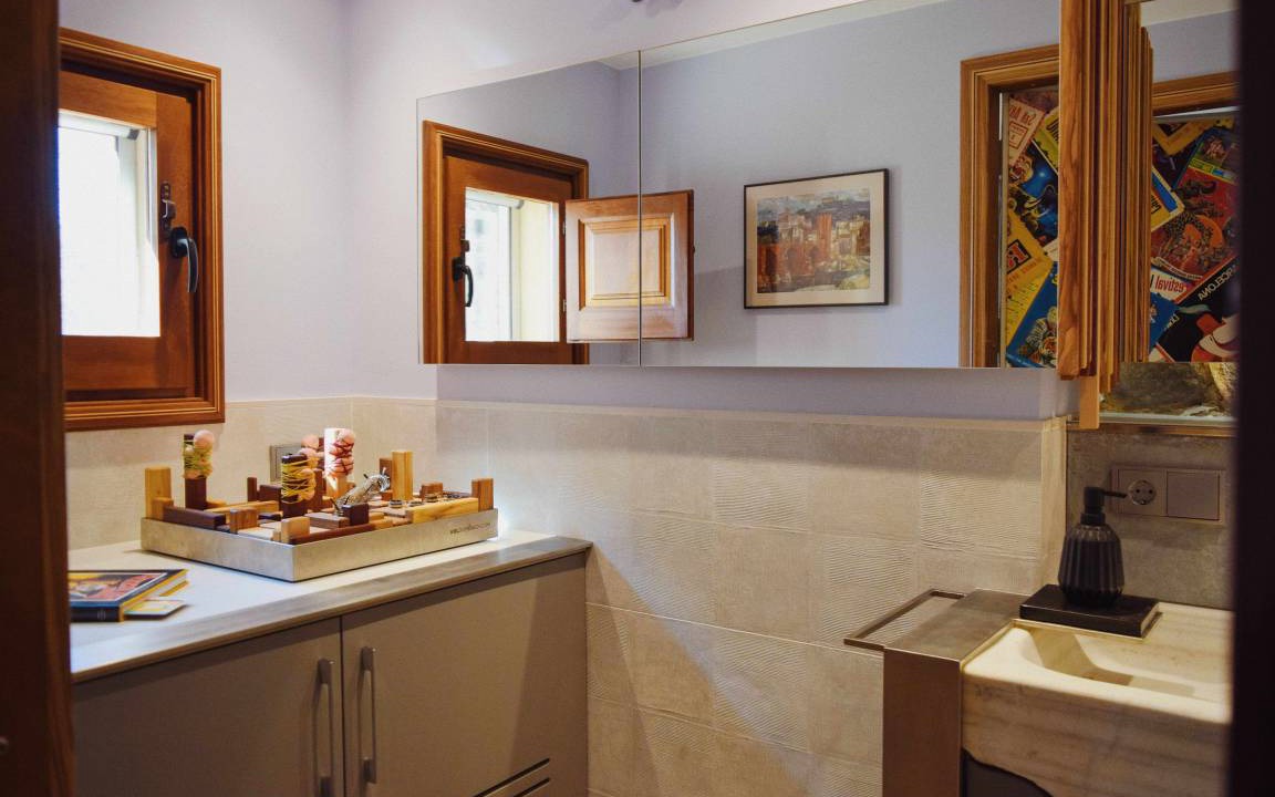 Photo of Bathroom in Besalu