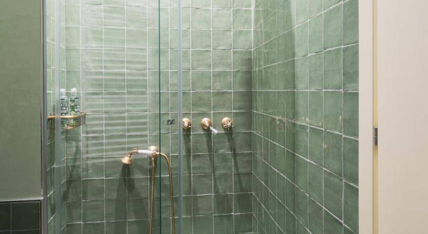 Photo of Bathroom in Revislate