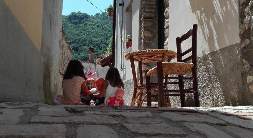 Photo of Others in Roccamandolfi