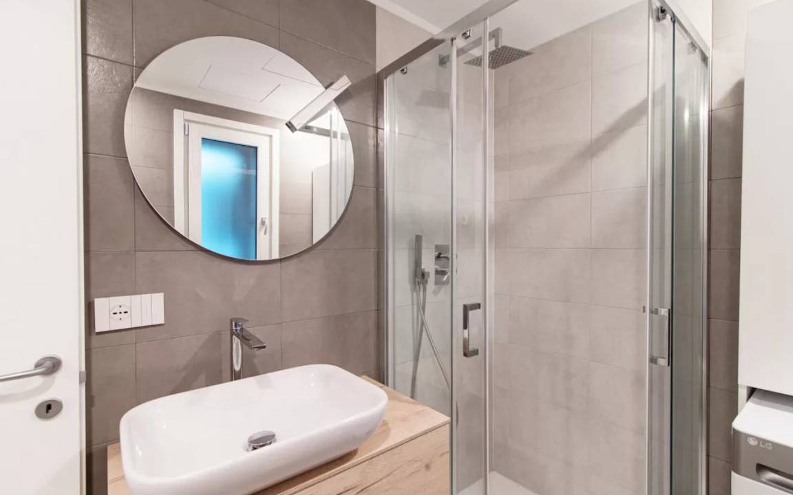 Photo of Bathroom in Como