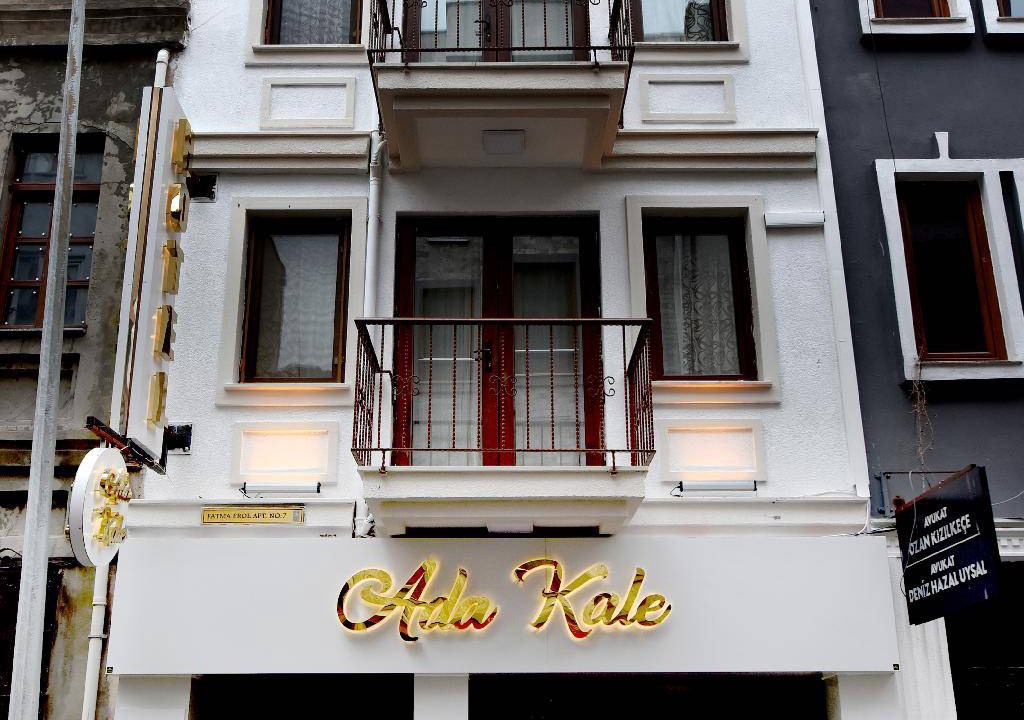 Photo of Buildings in Canakkale