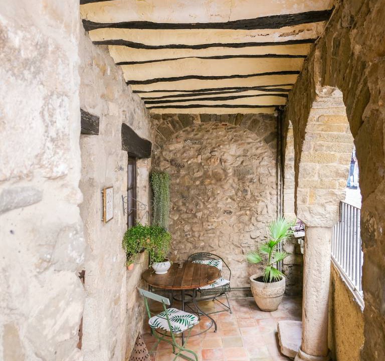 Photo of Others in Besalu