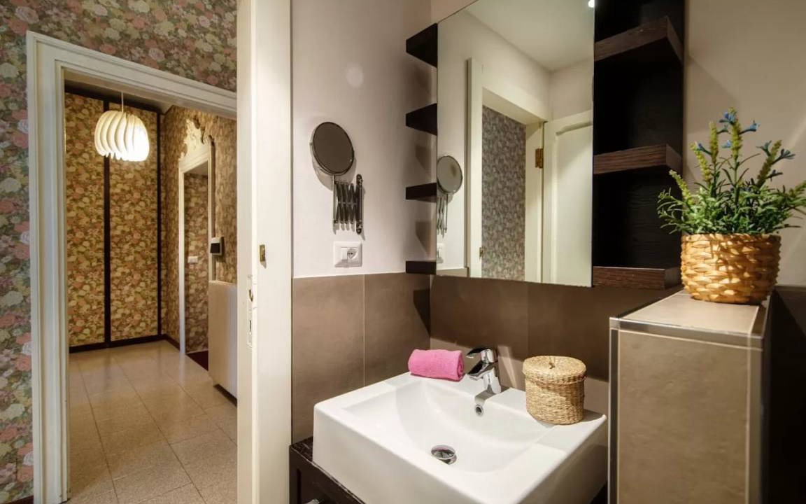 Photo of Bathroom in Como