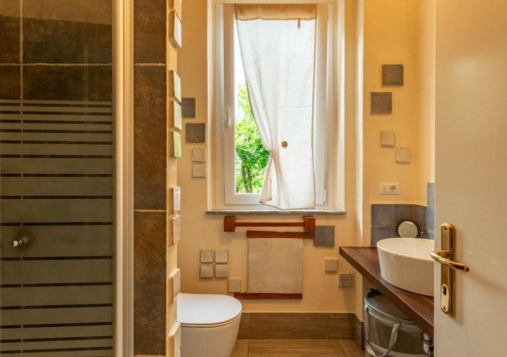 Photo of Bathroom in Invorio