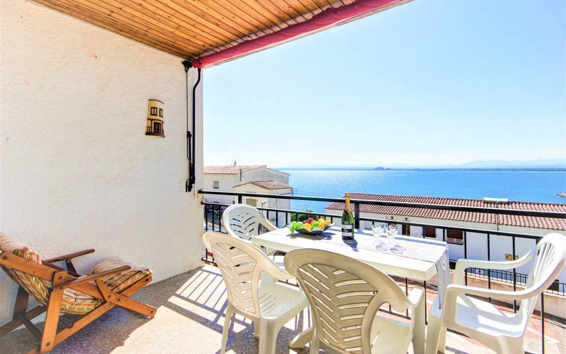 Photo of Patio Balcony in Almadraba-Canyelles