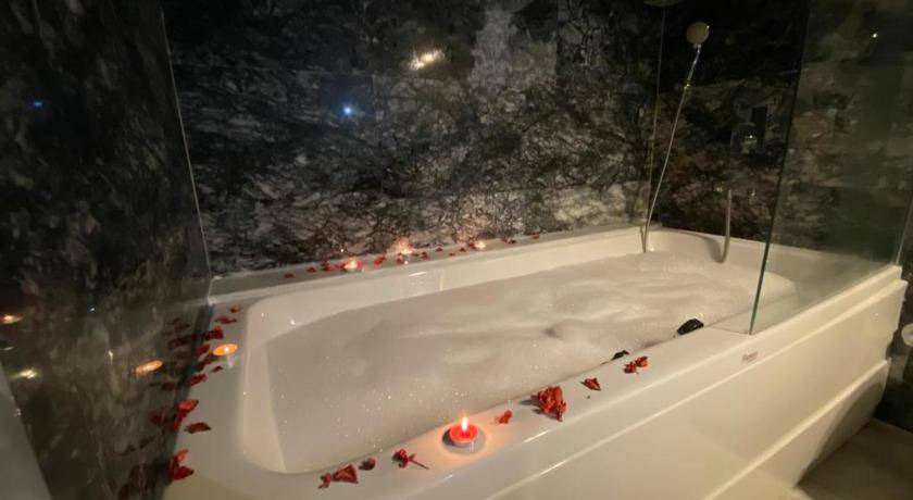 Photo of Bathroom in Nar