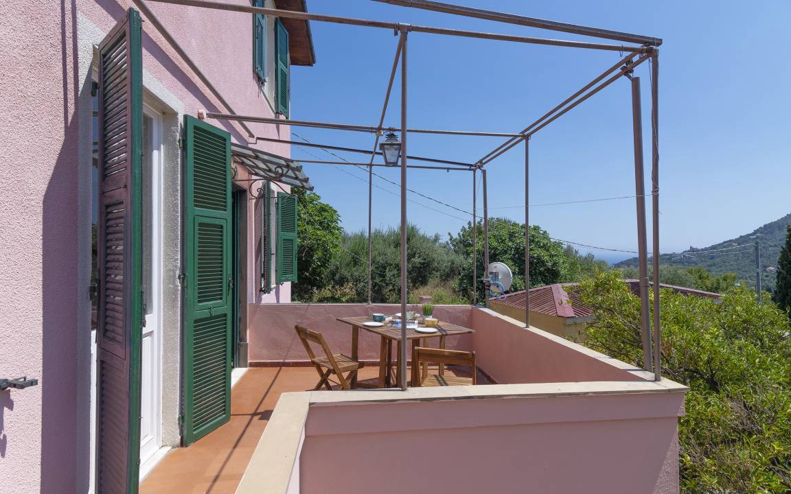 Photo of Patio Balcony in Moglio