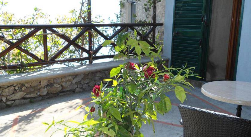 Photo of Patio Balcony in Montepertuso