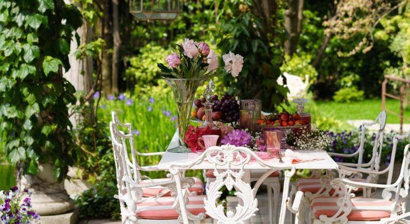 Photo of Patio Balcony in Revislate