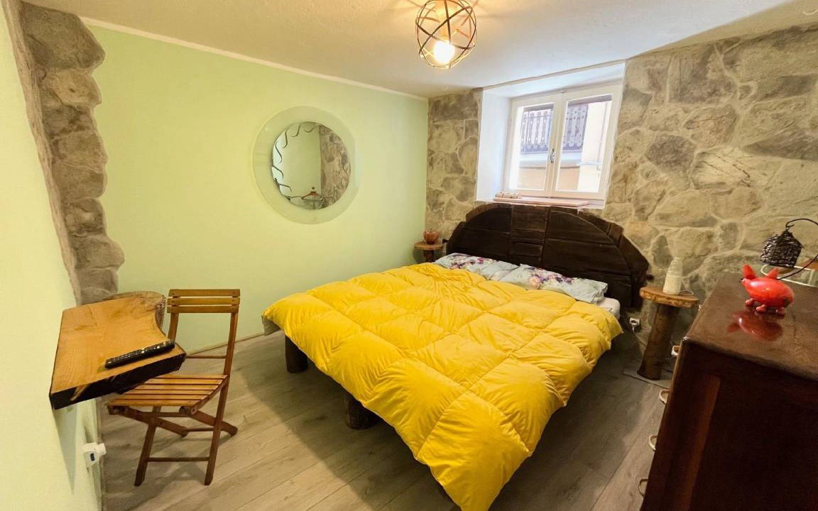 Photo of Bedroom in Berzo Demo