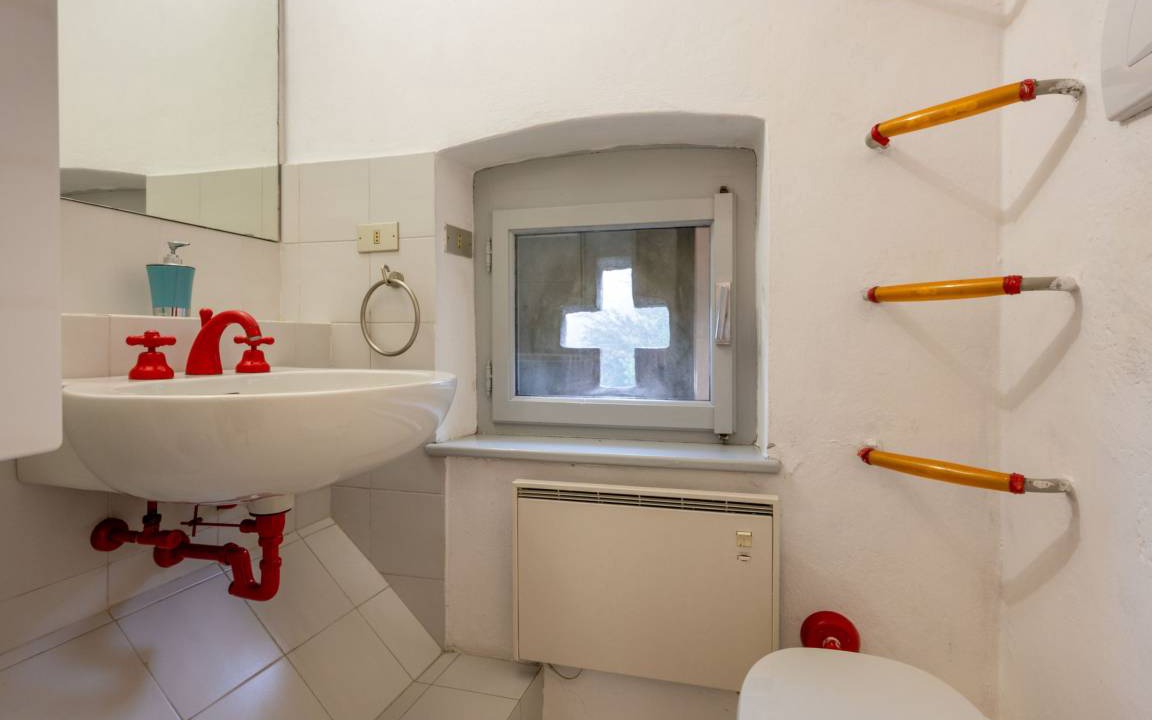 Photo of Bathroom in Pettenasco
