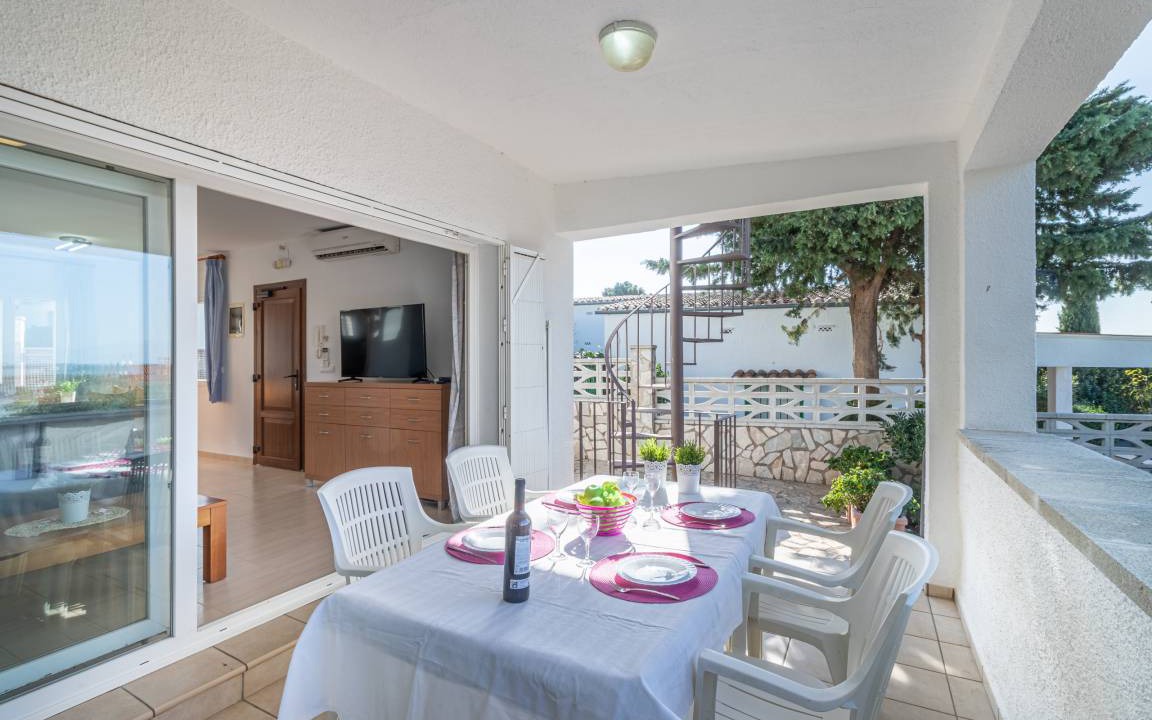 Photo of Patio Balcony in Roses Town Center