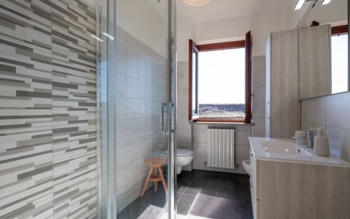 Photo of Bathroom in Pella