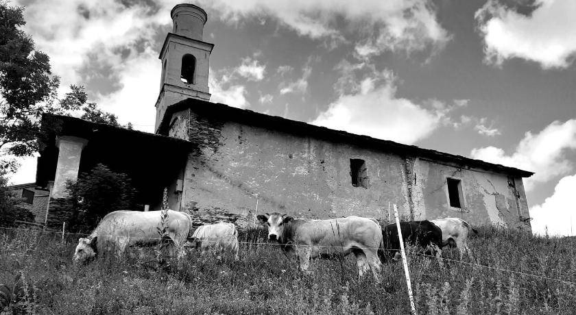 Photo of Buildings in Canosio